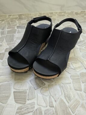 Women's Black Open-Toe Wedge Sandals